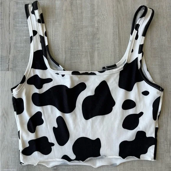 SHEIN White & Black Cow Print Crop Tank Top w/Lettuce Edge Scoop Notch Neck XS - Picture 2 of 5